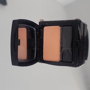 Armand Dupree blush in bronze